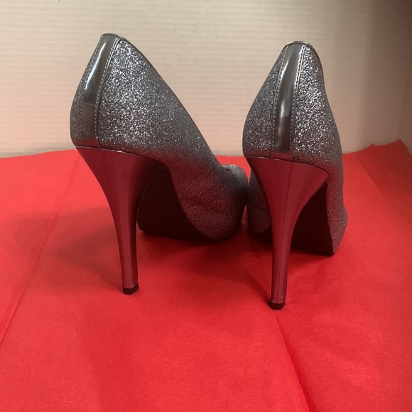 Jacqueline Ferrar metallic glitter peep toe 5” platform pump heels sz9M - Picture 3 of 10